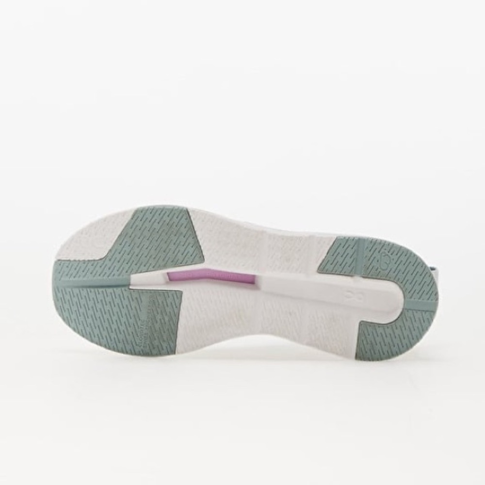 On W Cloudeasy Sneakers - Picture 4 of 16